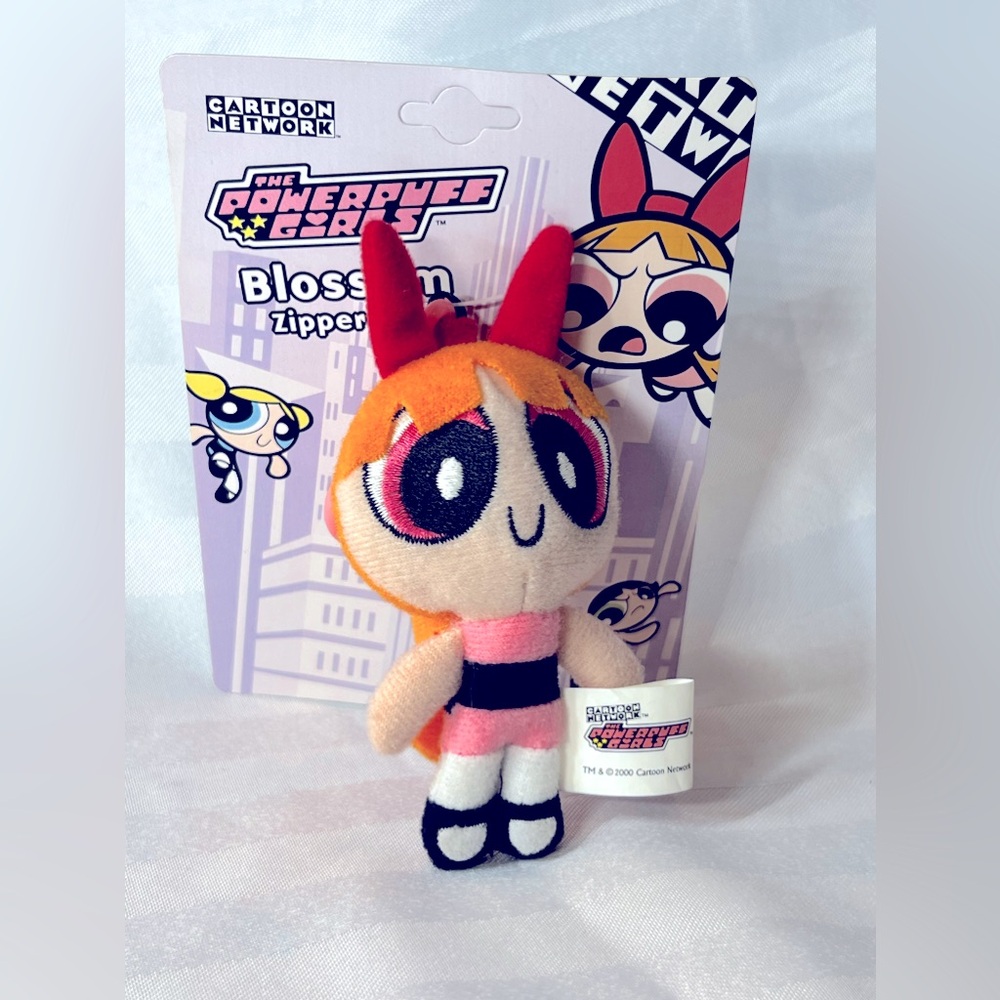 Y2K Powerpuff Girls “Blossom ” keychain 💕